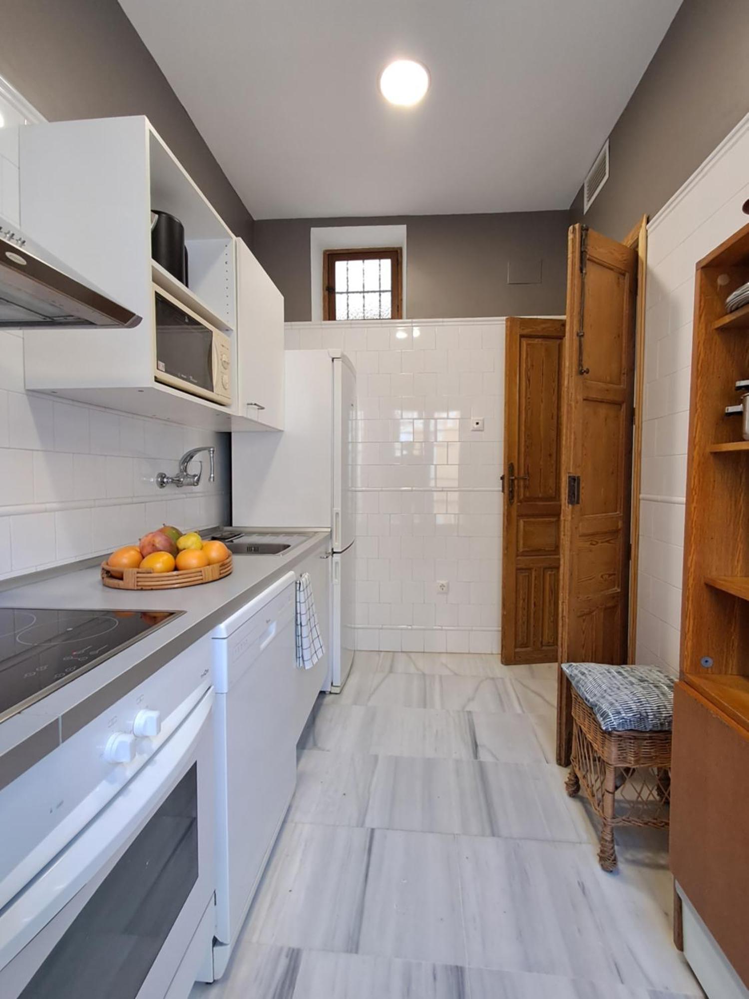 Apartamentos Almirante Hoyos เซบีญา ภายนอก รูปภาพ
