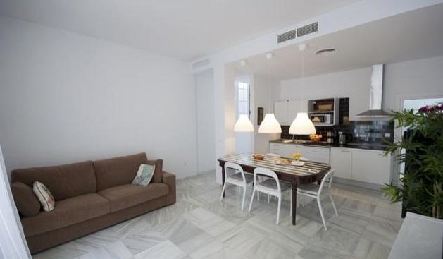 Apartamentos Almirante Hoyos เซบีญา ภายนอก รูปภาพ
