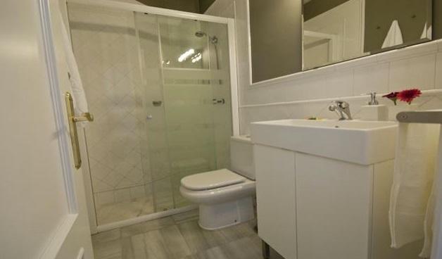 Apartamentos Almirante Hoyos เซบีญา ภายนอก รูปภาพ