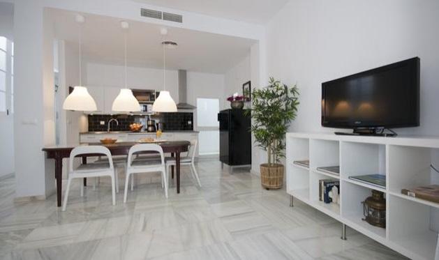 Apartamentos Almirante Hoyos เซบีญา ภายนอก รูปภาพ
