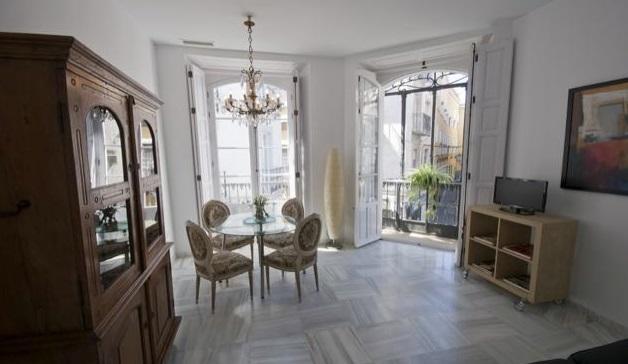 Apartamentos Almirante Hoyos เซบีญา ภายนอก รูปภาพ